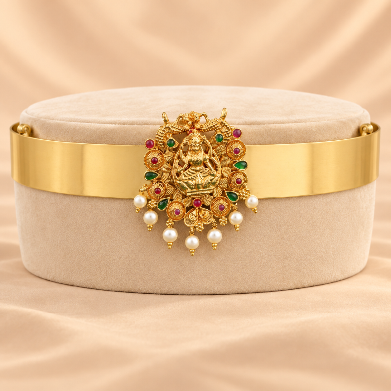 Lakshmi Motif Vaddanam with Pearl Drops